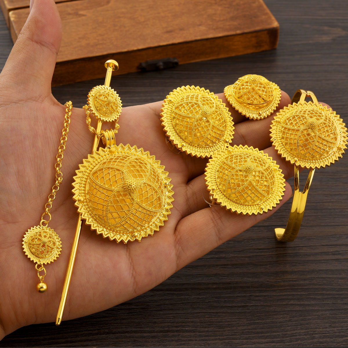 Africa Dubai Golden Color Jewe - огляд і ціна Men'S Accessories Dubai